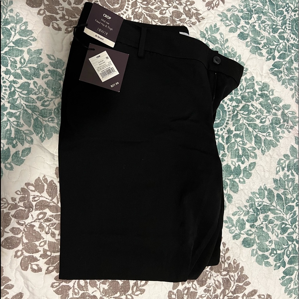 Cropped black dress pants